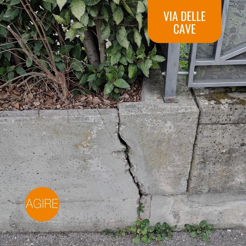 via delle cave a castiglione - muretto rotto